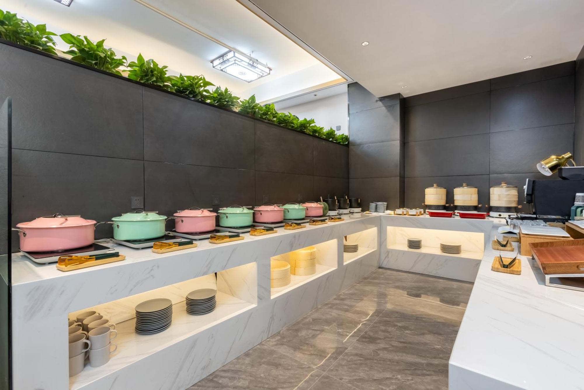 Atour Hotel Lhasa Potala Palace Square Εξωτερικό φωτογραφία